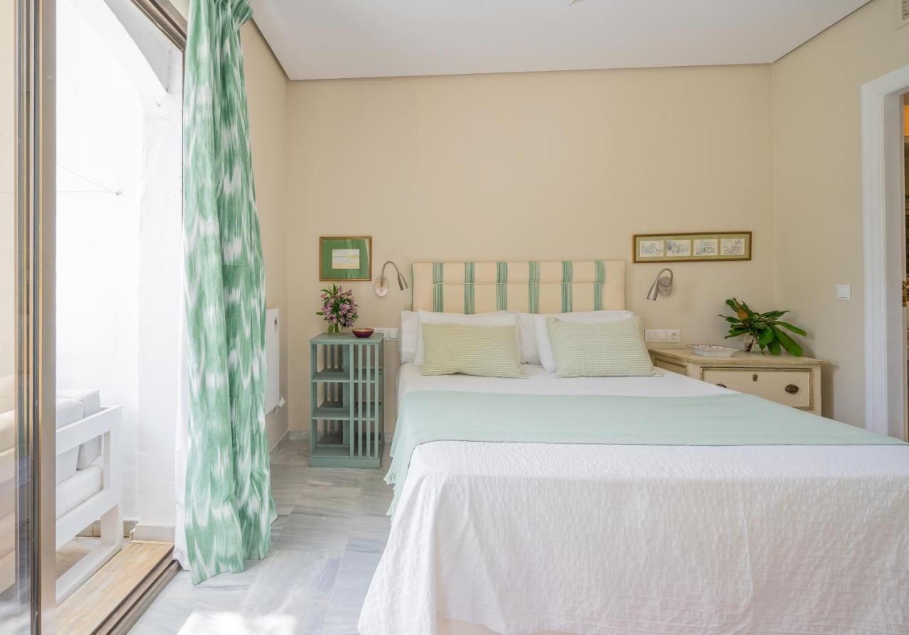 Apartment Golden Beach. Artola&friends *