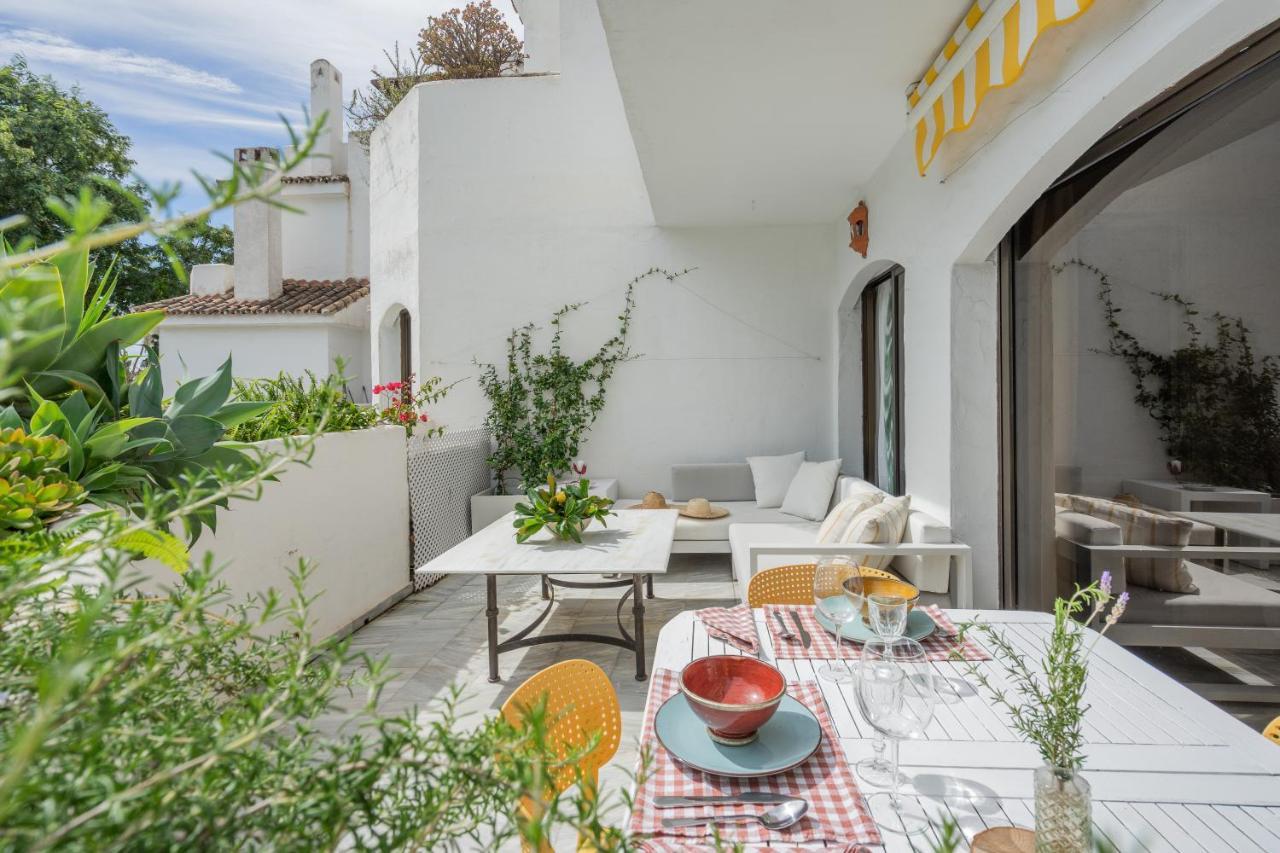 Golden Beach. Artola&friends Apartment *