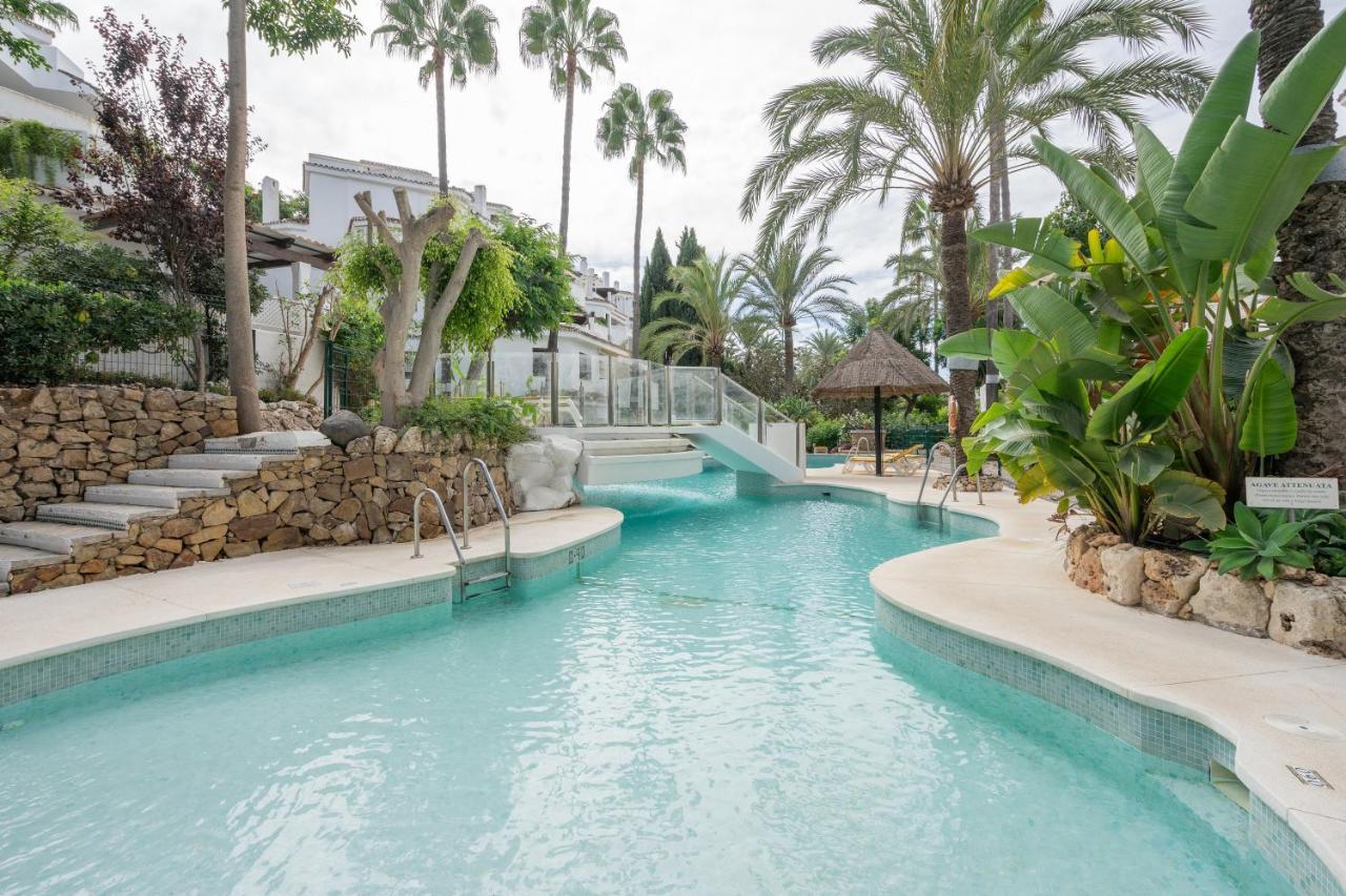 Golden Beach. Artola&friends Appartement
